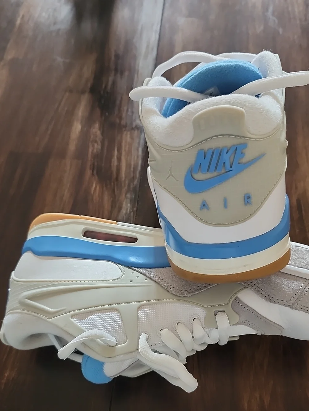 Jordan 4 RM Size 11 White, Neutral Grey University Blue Accents Very Good Used